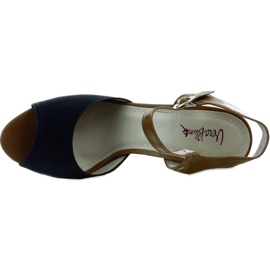 Bombas en el puesto VB33035 negro 1 Bombas en el puesto VB33035 negro 1