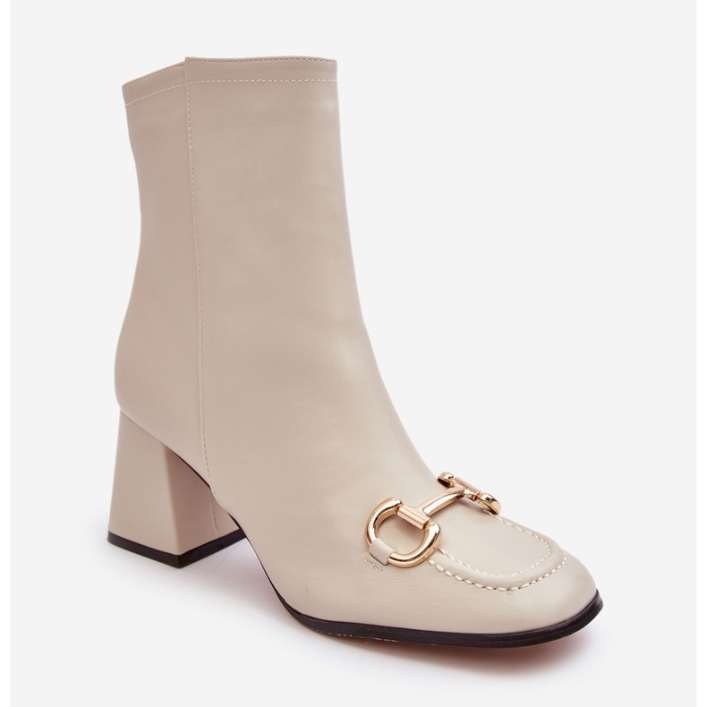 PH2 Botín tacón Pamelinta de piel beige con adorno 1