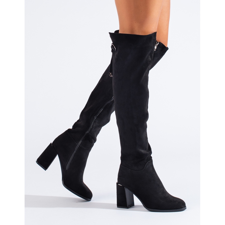Elegantes botas hasta el muslo Shelovet para mujer fabricadas en ante ecológico en color negro 2