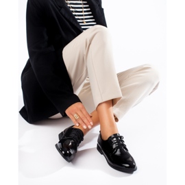 Oxfords con cordones Shelovet charol negro 1