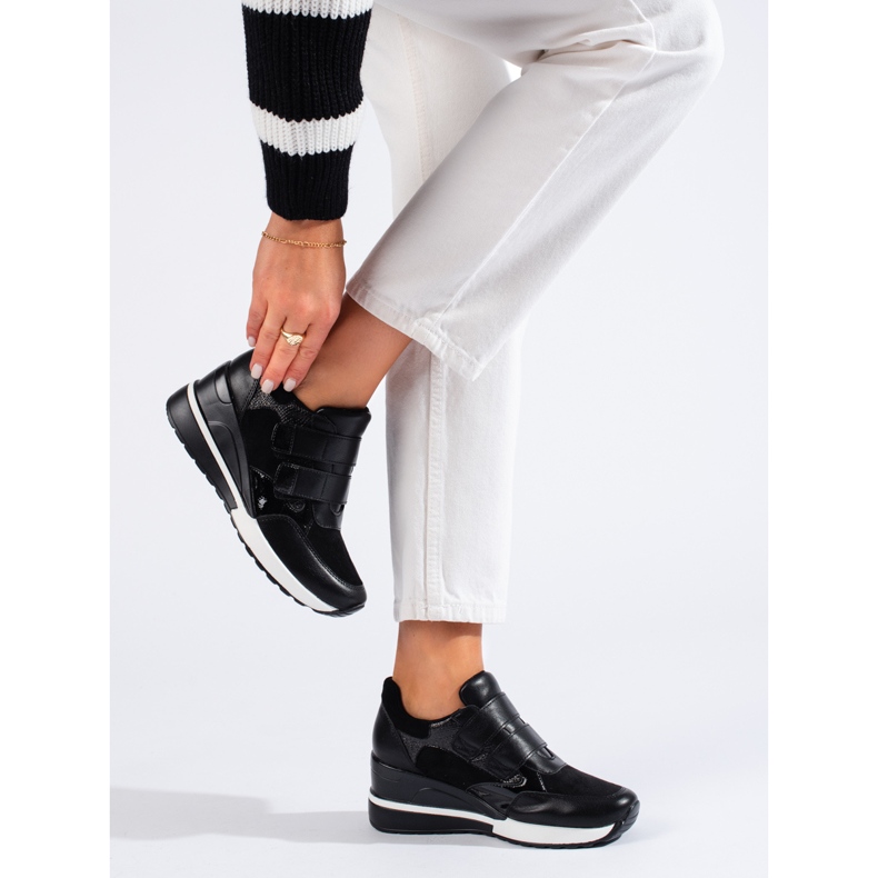 Zapatillas negras con velcro de W. Potocki negro 2 Zapatillas negras con velcro de W. Potocki negro 2