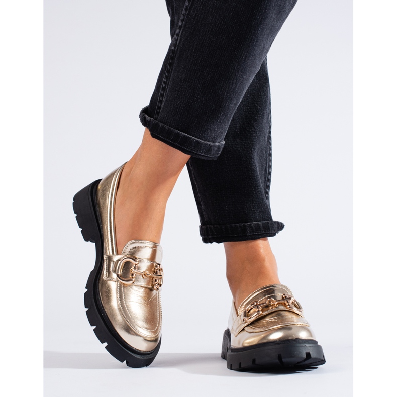 Mocasines Shelovet dorados con suela gruesa. 2