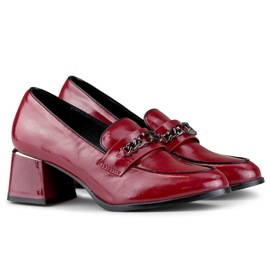 Zapatos rojos elegantes de tacón bajo. 6