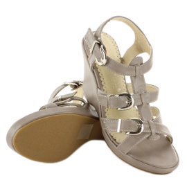 Sandalias cuña 8560-1 gris 2 Sandalias cuña 8560-1 gris 2
