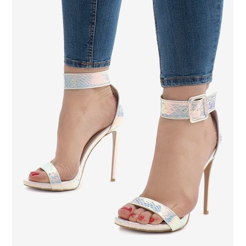 Sandalias plateadas iridiscentes tacones altos L1543 plata 1