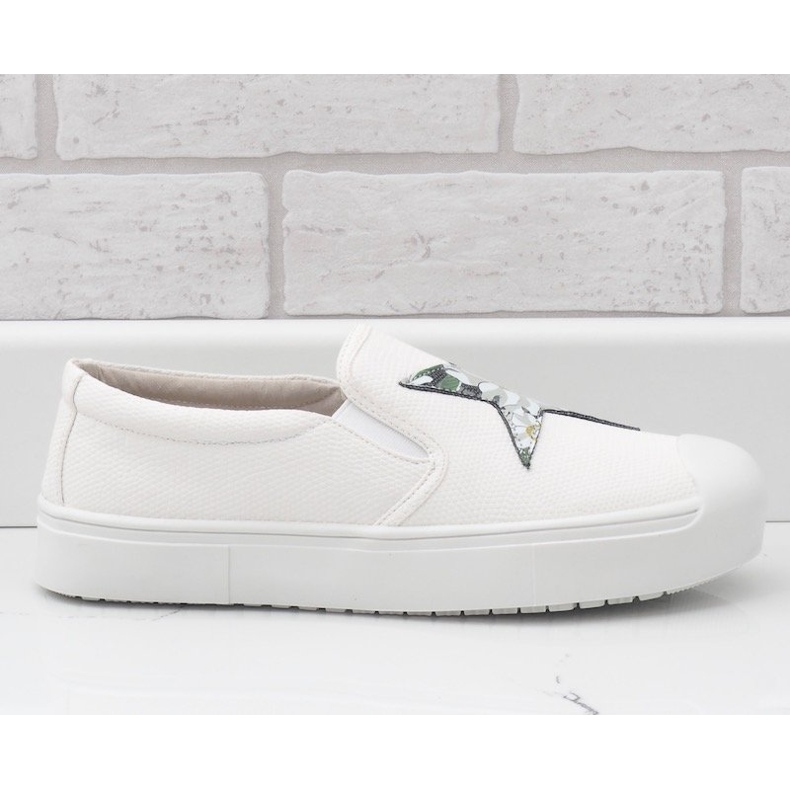 Zapatillas slip-on blancas con estrella JT28-41 blanco 1 Zapatillas slip-on blancas con estrella JT28-41 blanco 1
