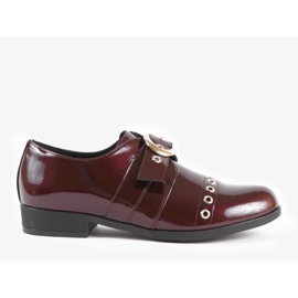 Zapatos lacados en rojo con hebilla C18-6263-2 1