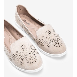 Mocasines beige calados con circonita Brianna 2