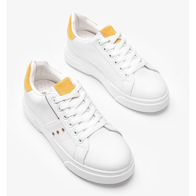 Zapatillas blancas con inserto de ante ecológico Ellen amarillo blanco 1