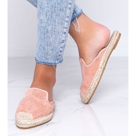 Chanclas rosas con un frente cerrado de Kinshasa 1