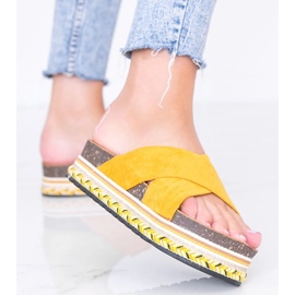 Zapatillas mostaza con suela decorativa Riri amarillo 2