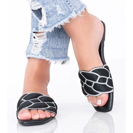 Zapatillas negras con parte superior decorativa de Stormi negro 1
