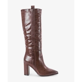 Botas marrones en el puesto de Fily marrón 1