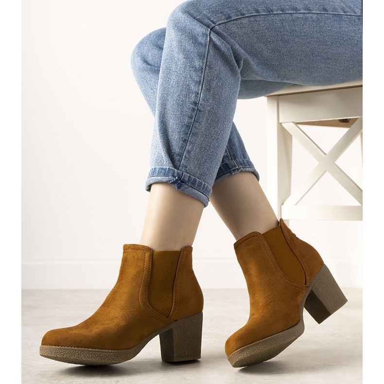 Botas de camello en el puesto de Malawi marrón 1