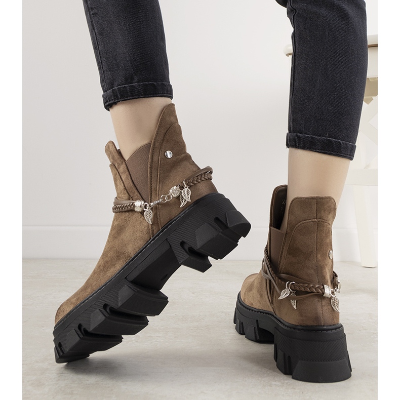 Botas marrones con pulsera Fearless marrón 1