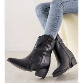 Botas de vaquero negras en un poste de Perlage negro 1