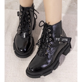 Botas Turner de charol negro 1