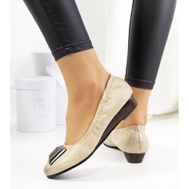 Bailarinas beige en la cuña Sofia 3