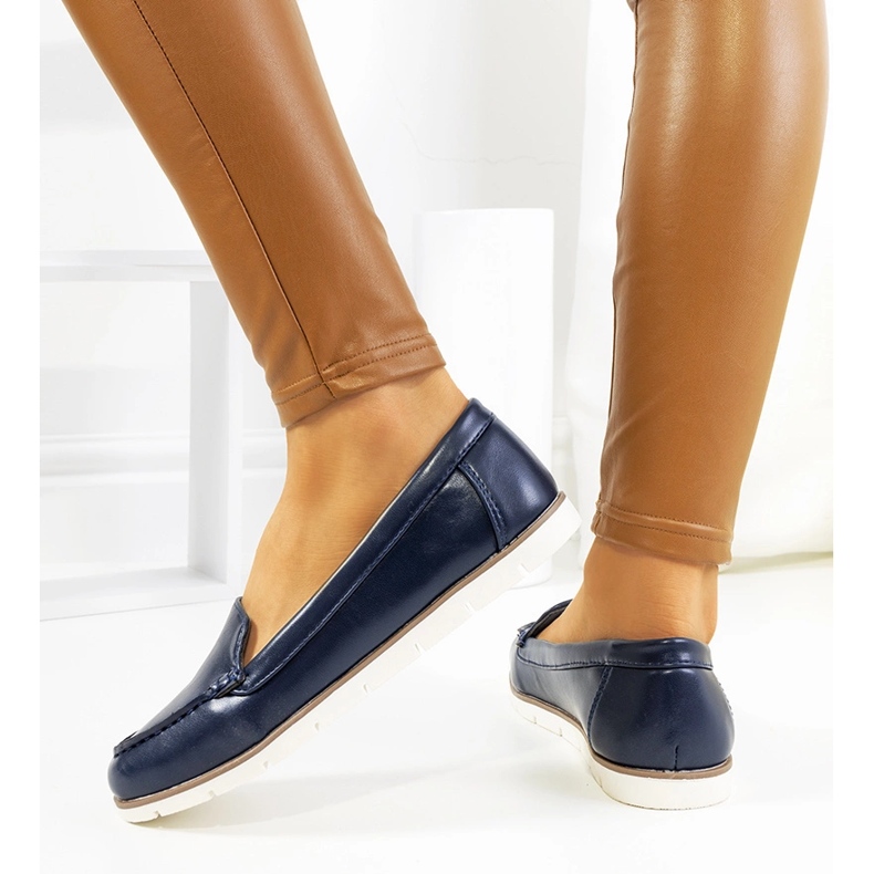 Mocasines de mujer azul marino de Montez 1