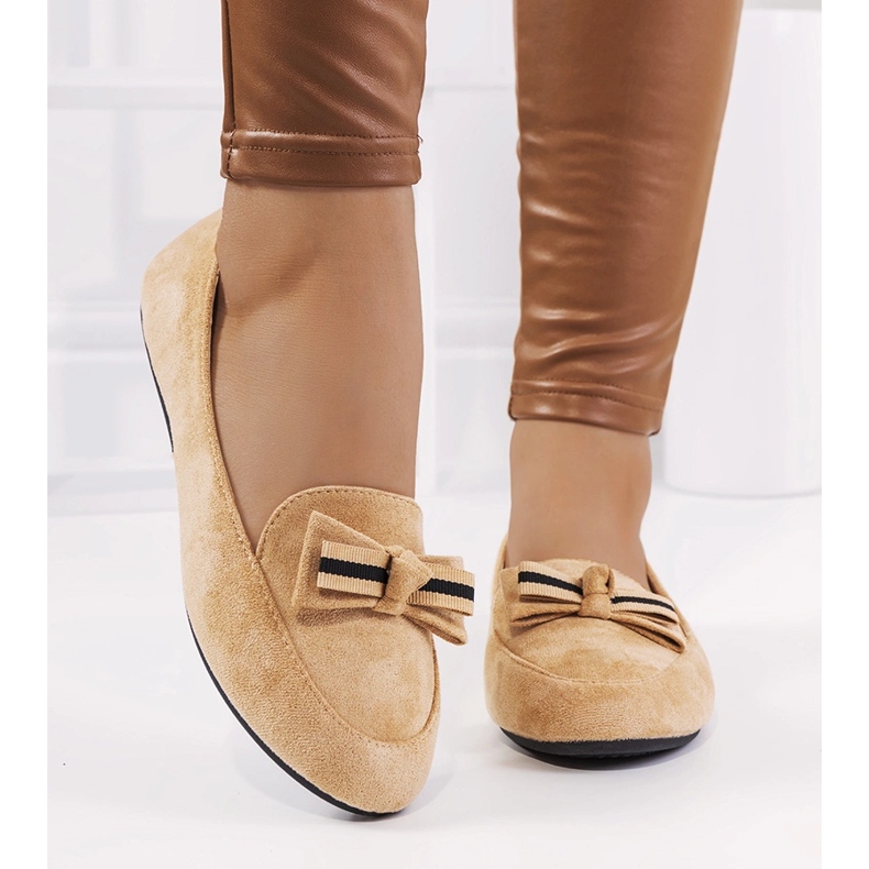 Mocasín beige con lazo Lavinia 1