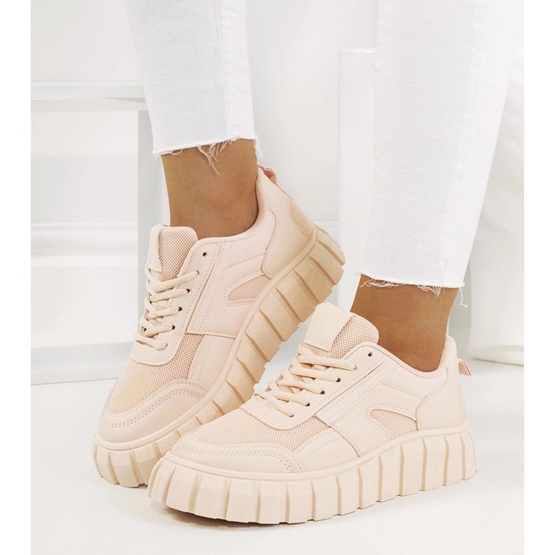 Zapatillas rosas con suela alta de Morico 2