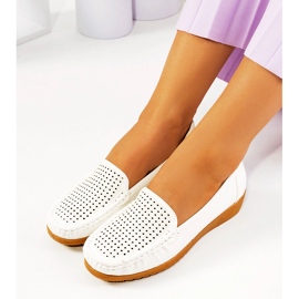 Mocasines blancos en el tacón de cuña Dalal 1