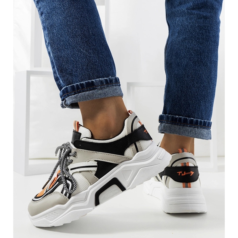 Deportivas de mujer Delois grises negro 1