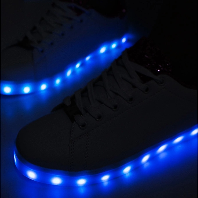 Deportivas blancas y rosas con luces led Alfaro blanco 1