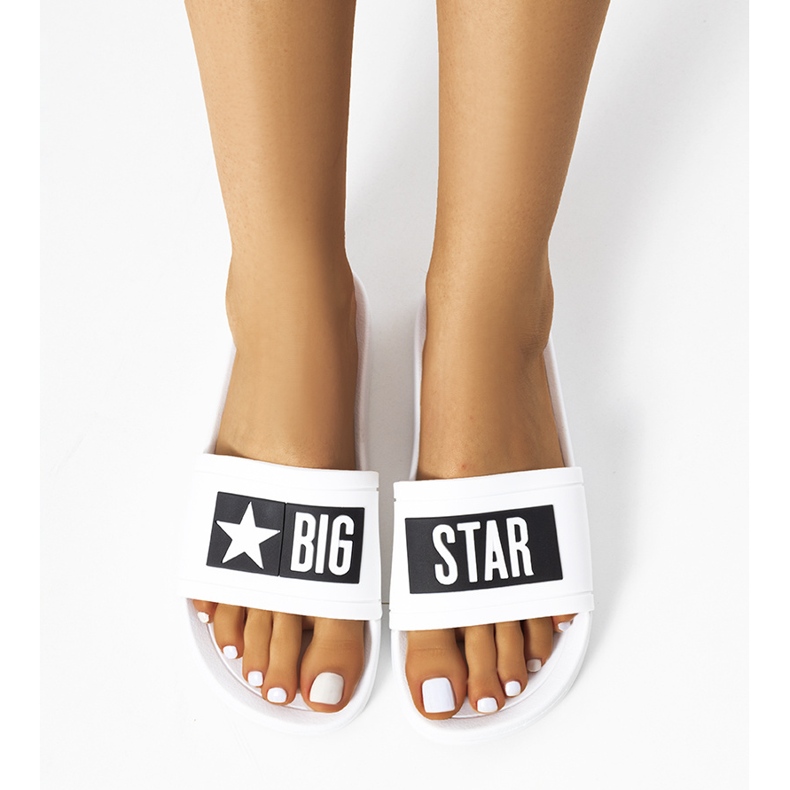 Pantuflas de mujer blancas Big Star DD274A264 blanco 1