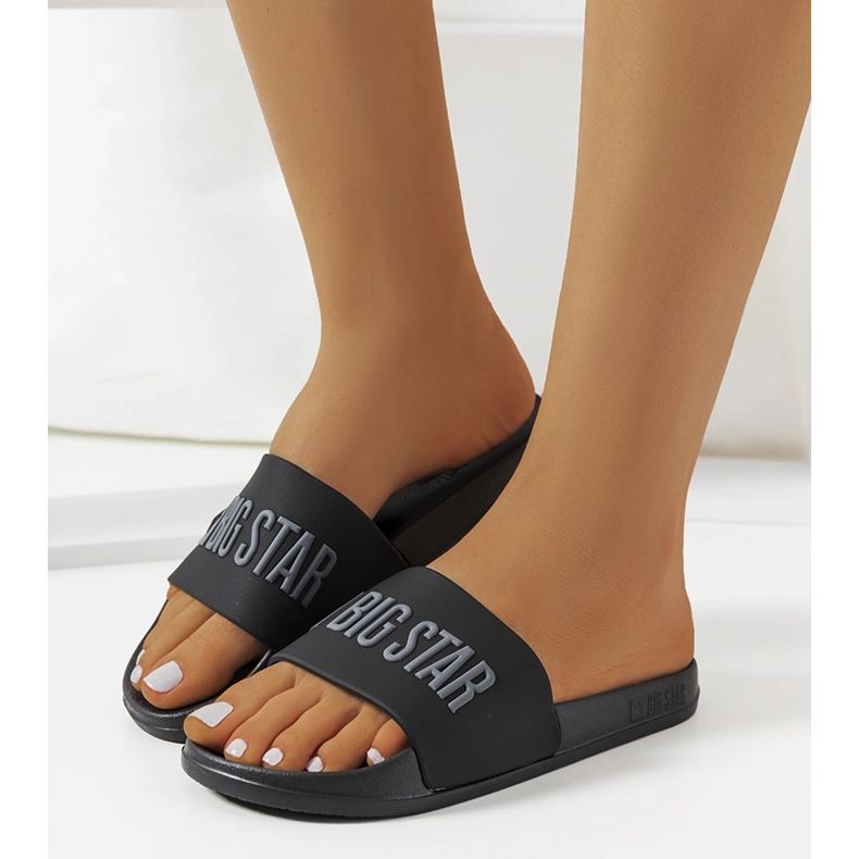 Pantuflas de mujer negras Big Star FF274A200 906 negro 1 Pantuflas de mujer negras Big Star FF274A200 906 negro 1