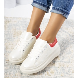 Deportivas Neera de mujer blancas perladas blanco rojo 1 Deportivas Neera de mujer blancas perladas blanco rojo 1