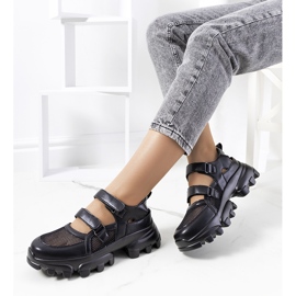 Zapatillas deportivas negras con suela de tractor de Djurs negro 1 Zapatillas deportivas negras con suela de tractor de Djurs negro 1