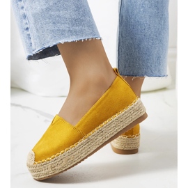 Alpargatas de mujer Rhianne mostaza amarillo 2