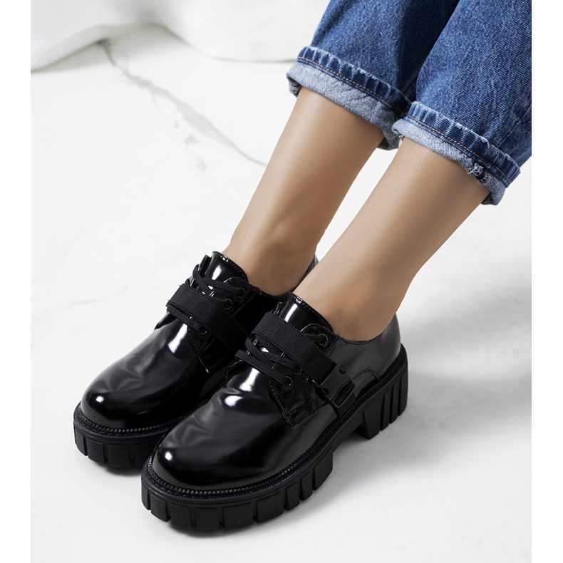 Zapatos negros con suela de tractor de Vellem 1 Zapatos negros con suela de tractor de Vellem 1