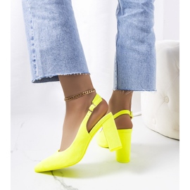 Zapatos de tacón amarillo neón Leest con tacón abierto 2