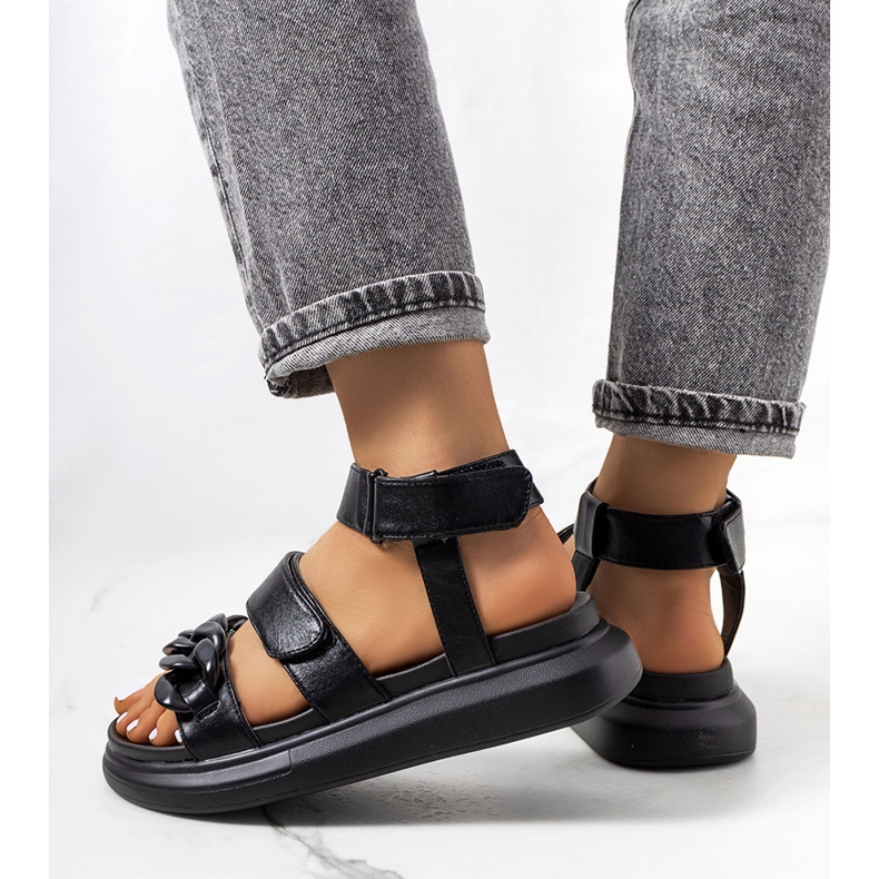 Sandalias negras en la plataforma Zepps negro 1 Sandalias negras en la plataforma Zepps negro 1