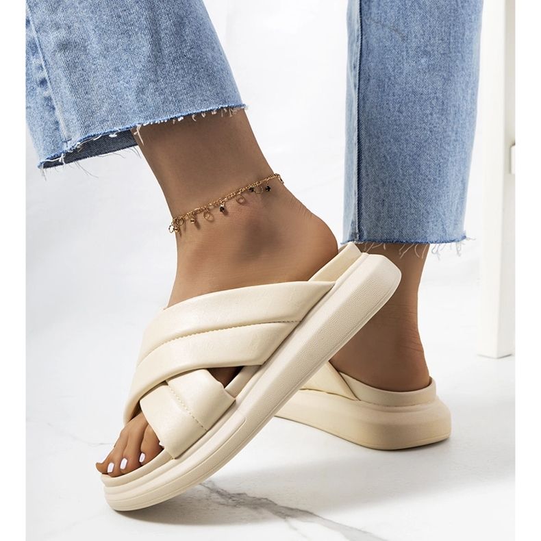 Zapatillas beige en la plataforma Allport 1 Zapatillas beige en la plataforma Allport 1