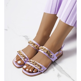 Sandalias moradas con cadenas de Withers. violeta 1