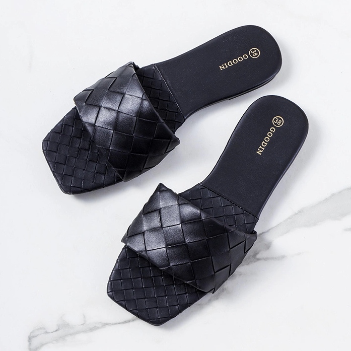 Tacones planos negros de Mabel 1