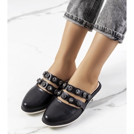Pantuflas negras decoradas con tachuelas Asselt negro 2