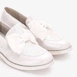 Zapatos brogue blancos con lazo Bizier 2