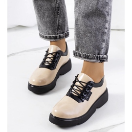 Zapatos beige de Parram 1