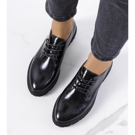 Zapatos negros de mujer de Mungo 1