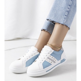 Deportivas azules con tachuelas Luus blanco 1