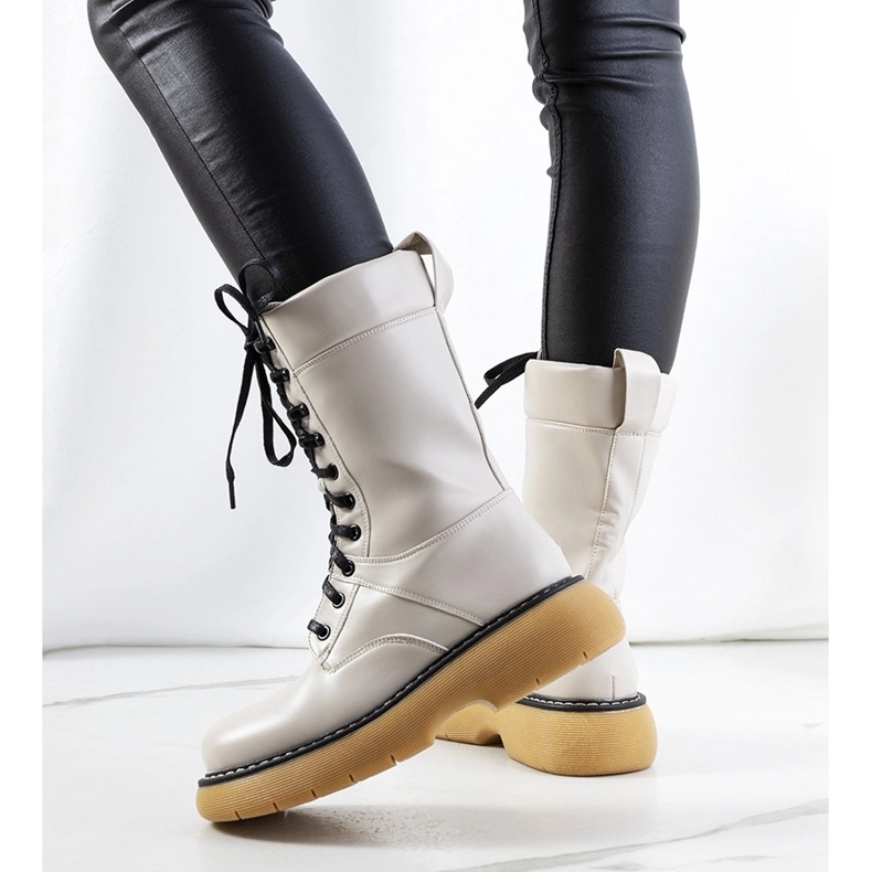 Botas beige de Redel 1 Botas beige de Redel 1