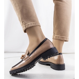 Zapatos beige de Kesira 3