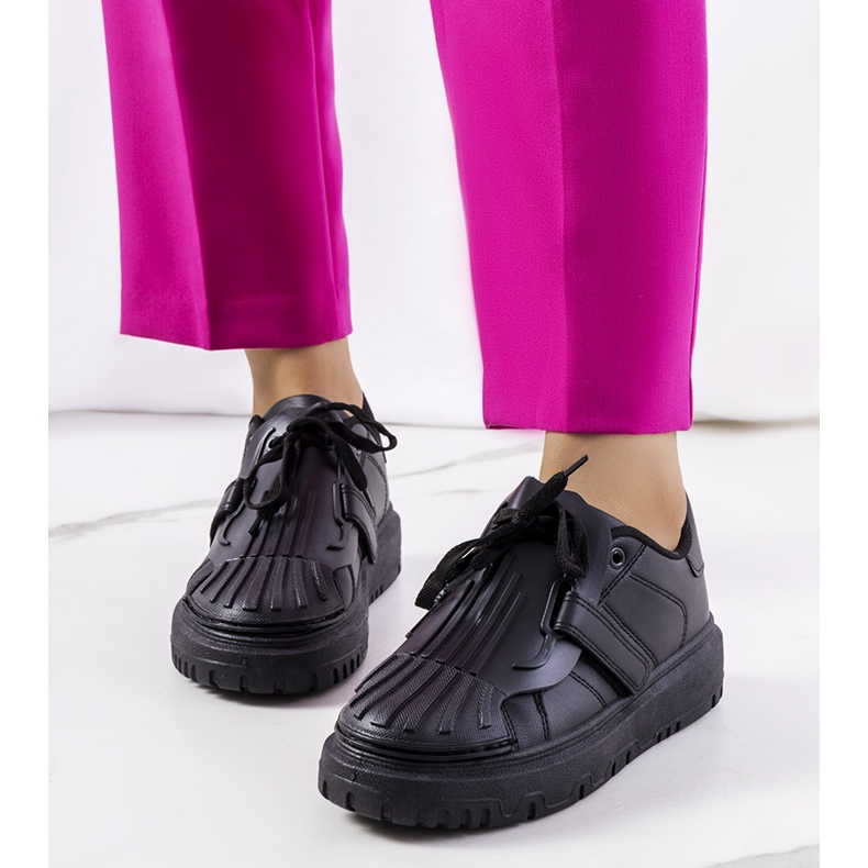 Zapatillas negras con velcro de Pates negro 1 Zapatillas negras con velcro de Pates negro 1