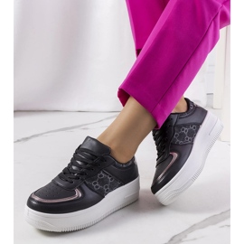 Zapatillas negras de mujer de Luzia. negro 1