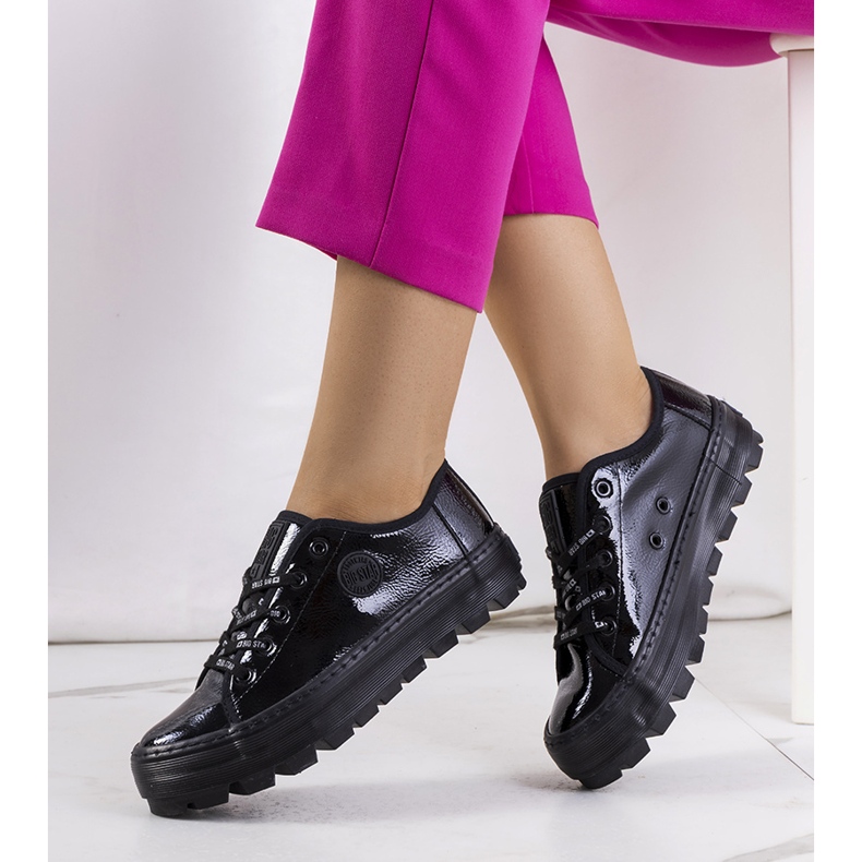 Deportivas lacadas en negro Big Star KK274044 1