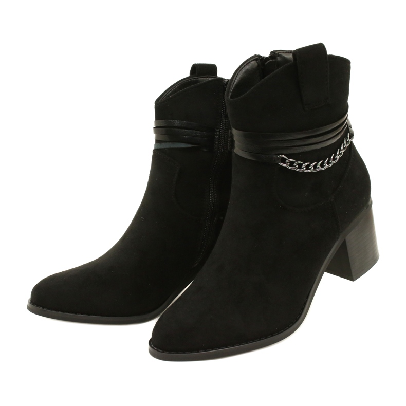 M.Daszyński Botas de ante mujeres aisladas con cadena negra negro 2 M.Daszyński Botas de ante mujeres aisladas con cadena negra negro 2